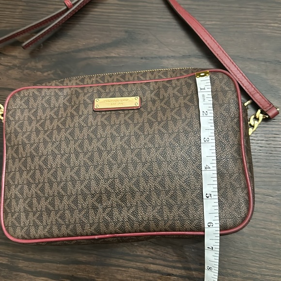 Michael Kors Jet Set signature - Picture 9 of 13